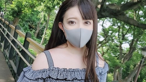 美人窒息絶頂！中出し二回 無修正素人 口淫顔