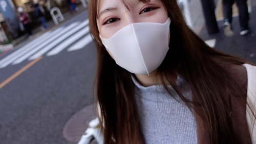 乖巧女大學生像繼妹，初次拍攝就被內射兩次還口交！