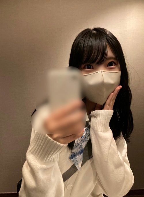 Gadis Cantik Sakamichi 18 Tahun Pertama Kali Facial: Gadis Murni Dilatih Oleh Zakar Besar